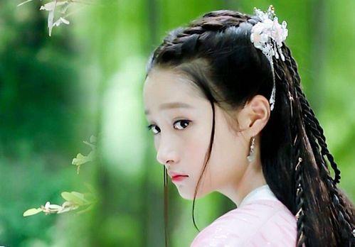 女主全程吃瓜,女主解锁娱乐圈风云录