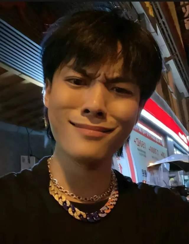 网红邵哥,网红界的风云人物，揭秘他的爆红之路