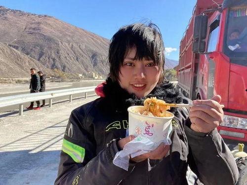 网红拉姑嘉陵仔,揭秘网红背后的传奇人生