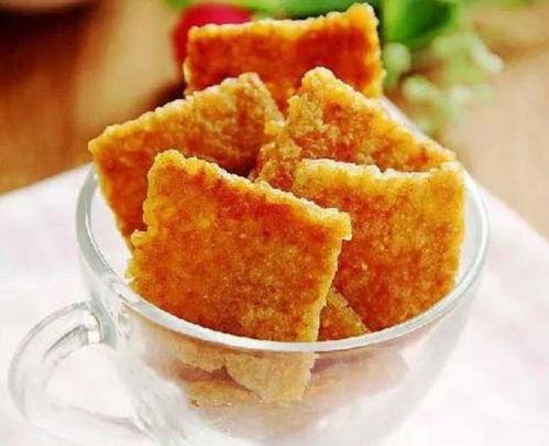 高脚杯吃锅巴网红,网红美食的创意演绎